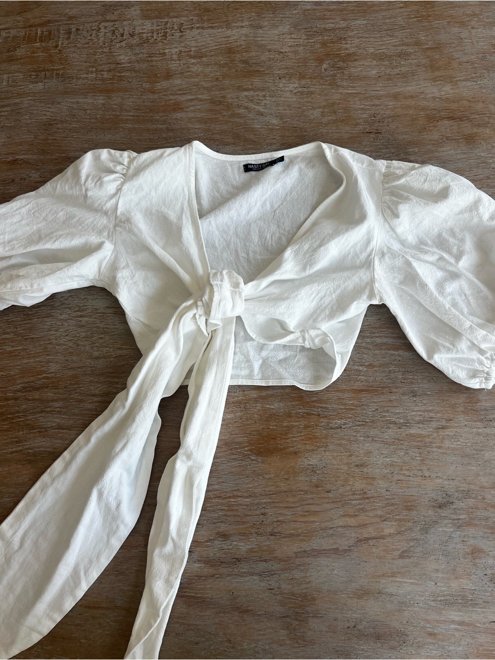 Nasty Gal Cream Tie-Front Puff Sleeve Crop Blouse